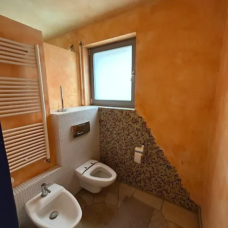 Separate Area Mit Schlafzimmer Und Badezimmer بيت ضيافة *
