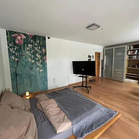 Separate Area Mit Schlafzimmer Und Badezimmer بيت ضيافة *
