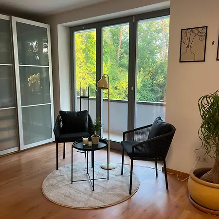Separate Area Mit Schlafzimmer Und Badezimmer هيرودسبيرغ