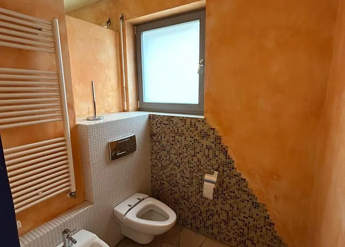 Separate Area Mit Schlafzimmer Und Badezimmer Konukevi *